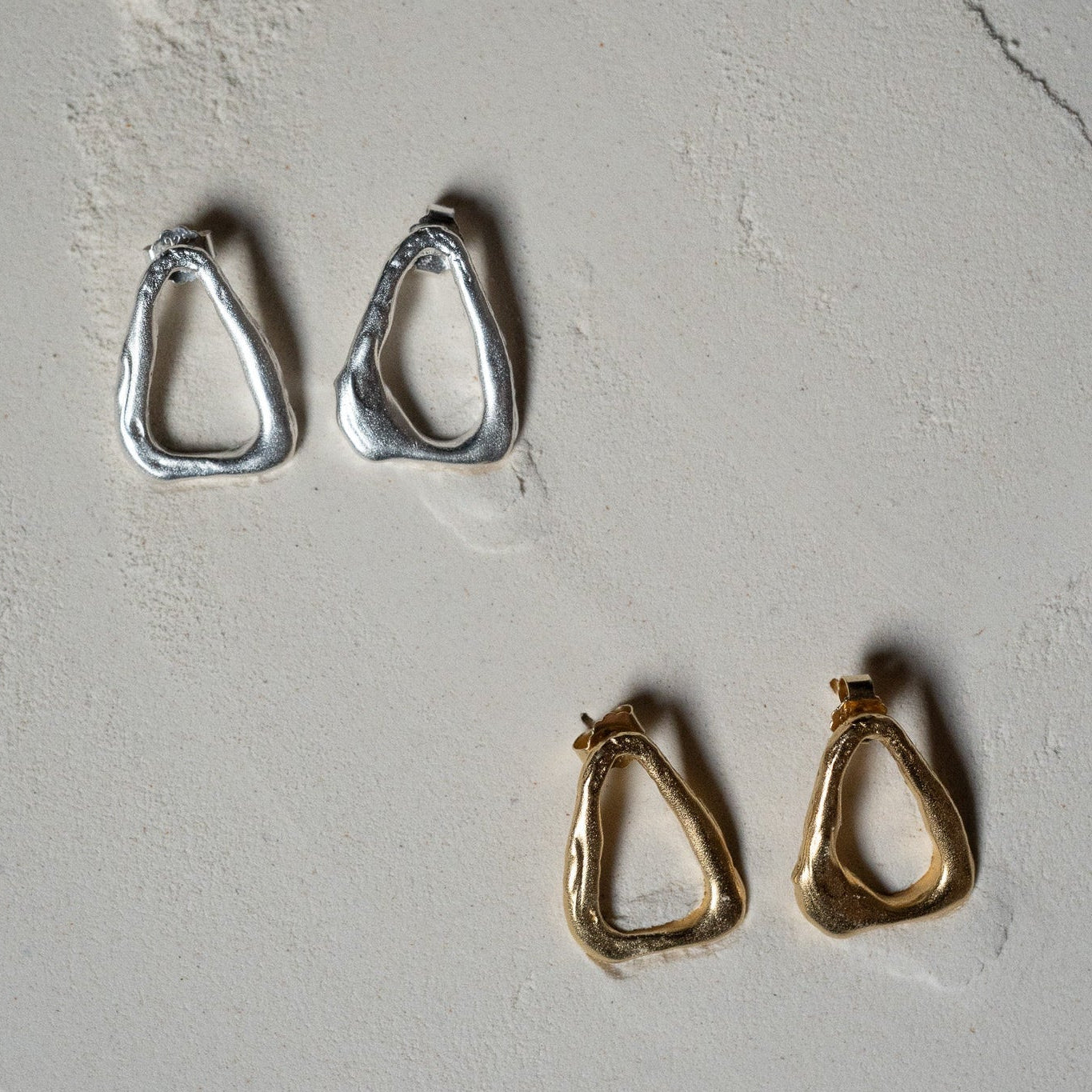 LANi EARRINGS