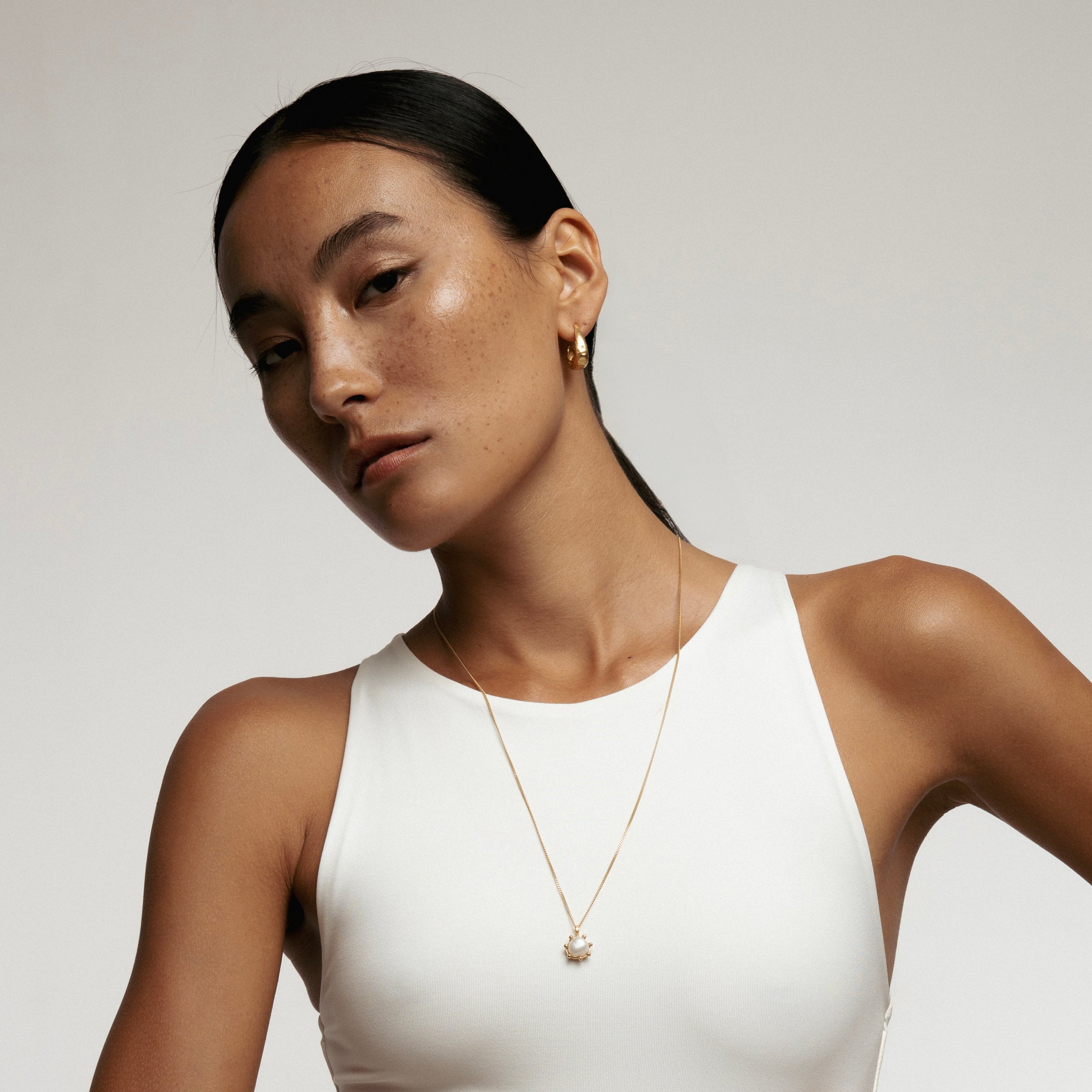 SOL NECKLACE