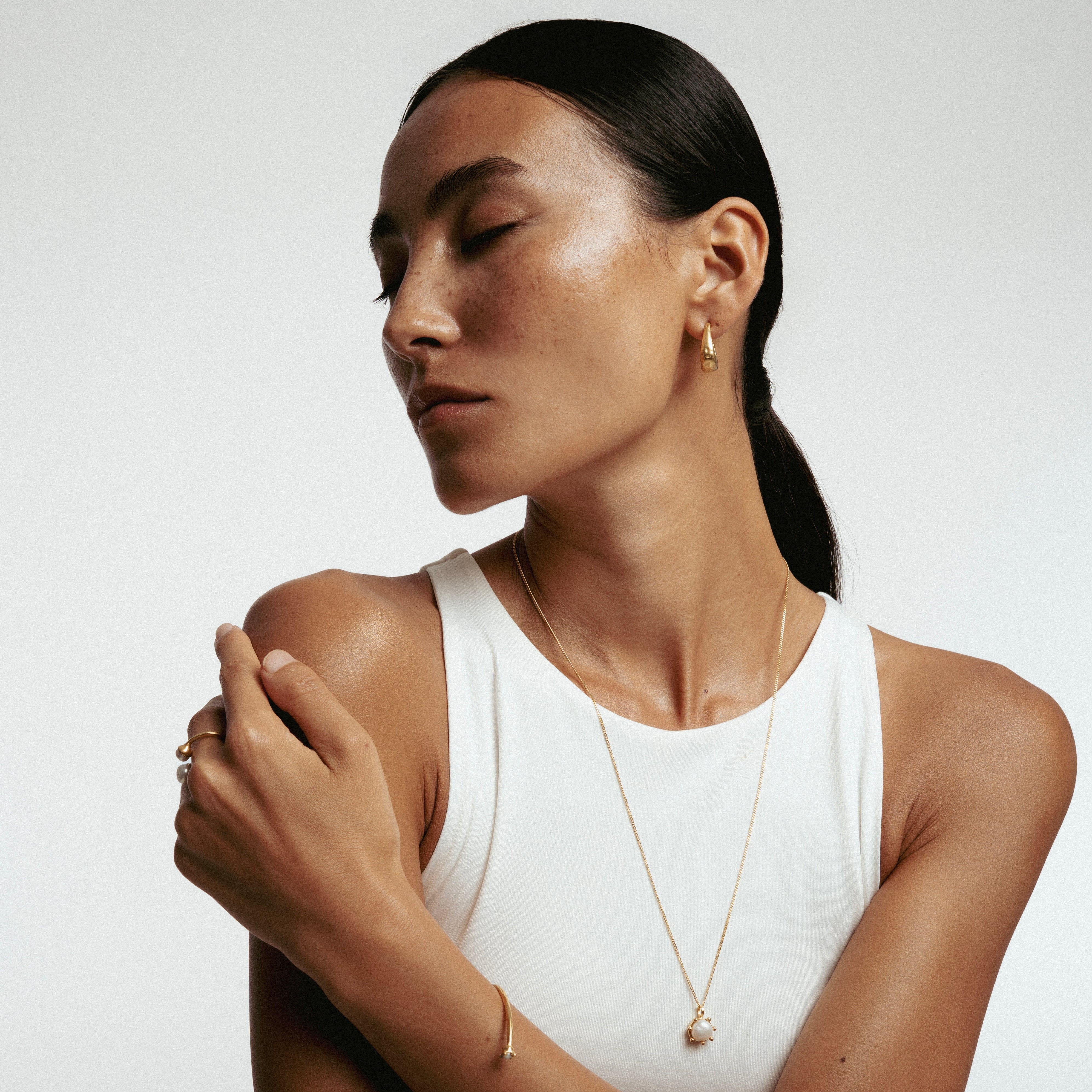 SOL NECKLACE