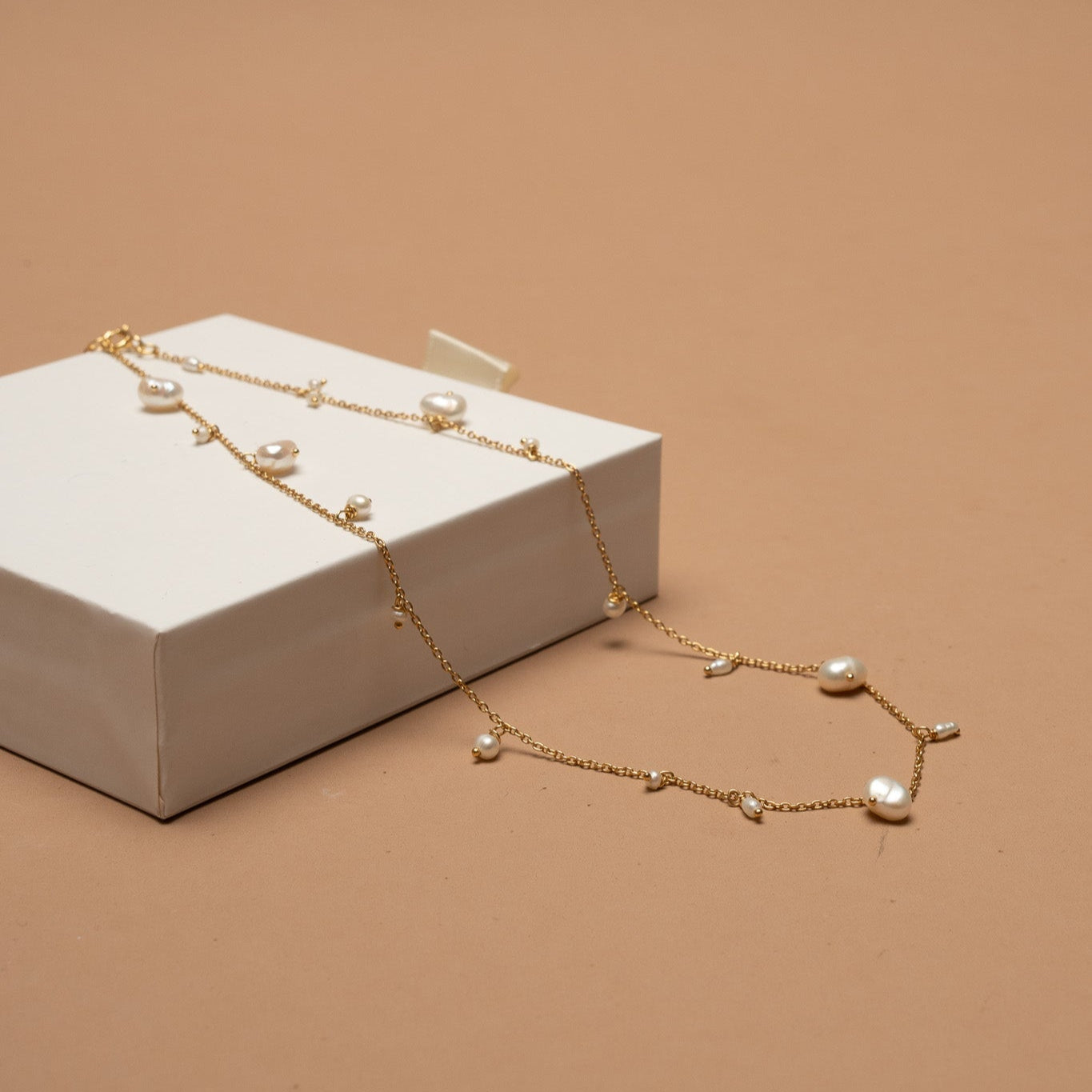 UA MINI NECKLACE