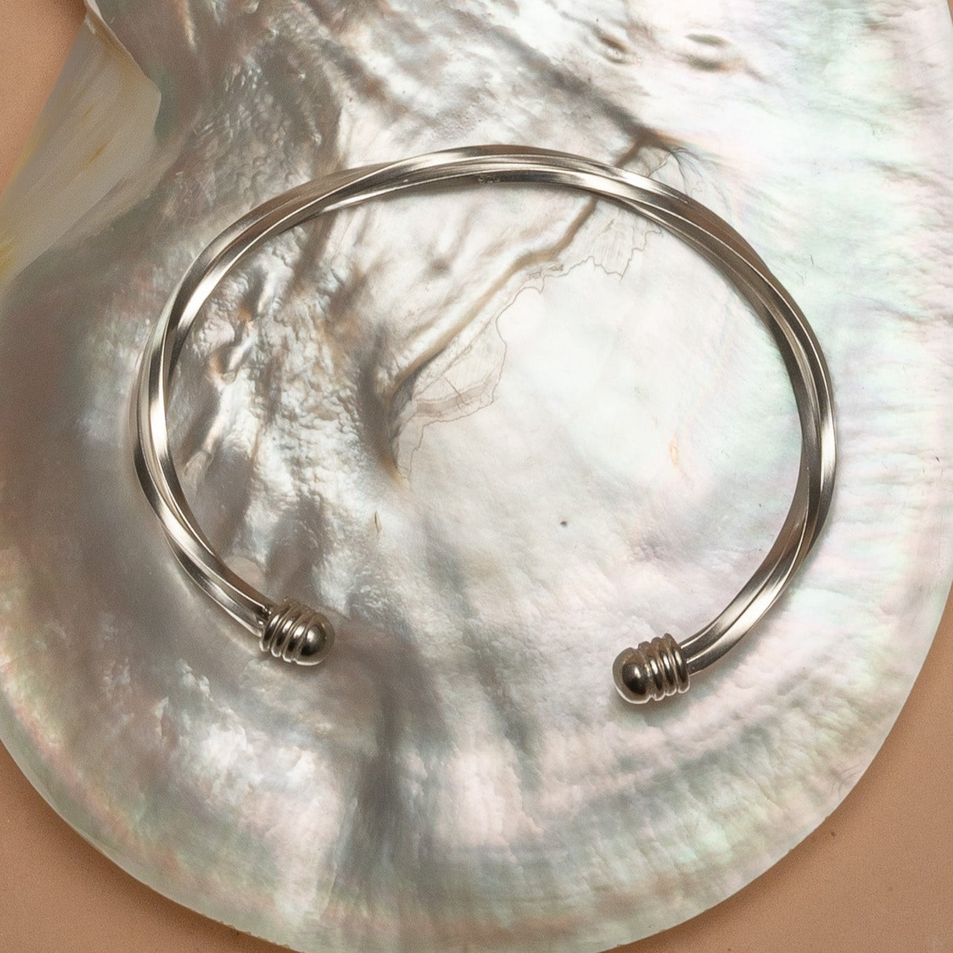 LUNA BRACELET