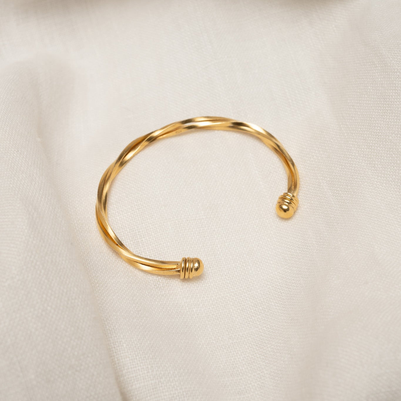 LUNA BRACELET