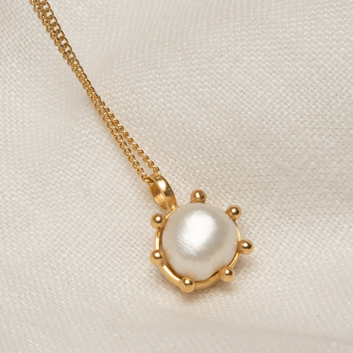 SOL NECKLACE