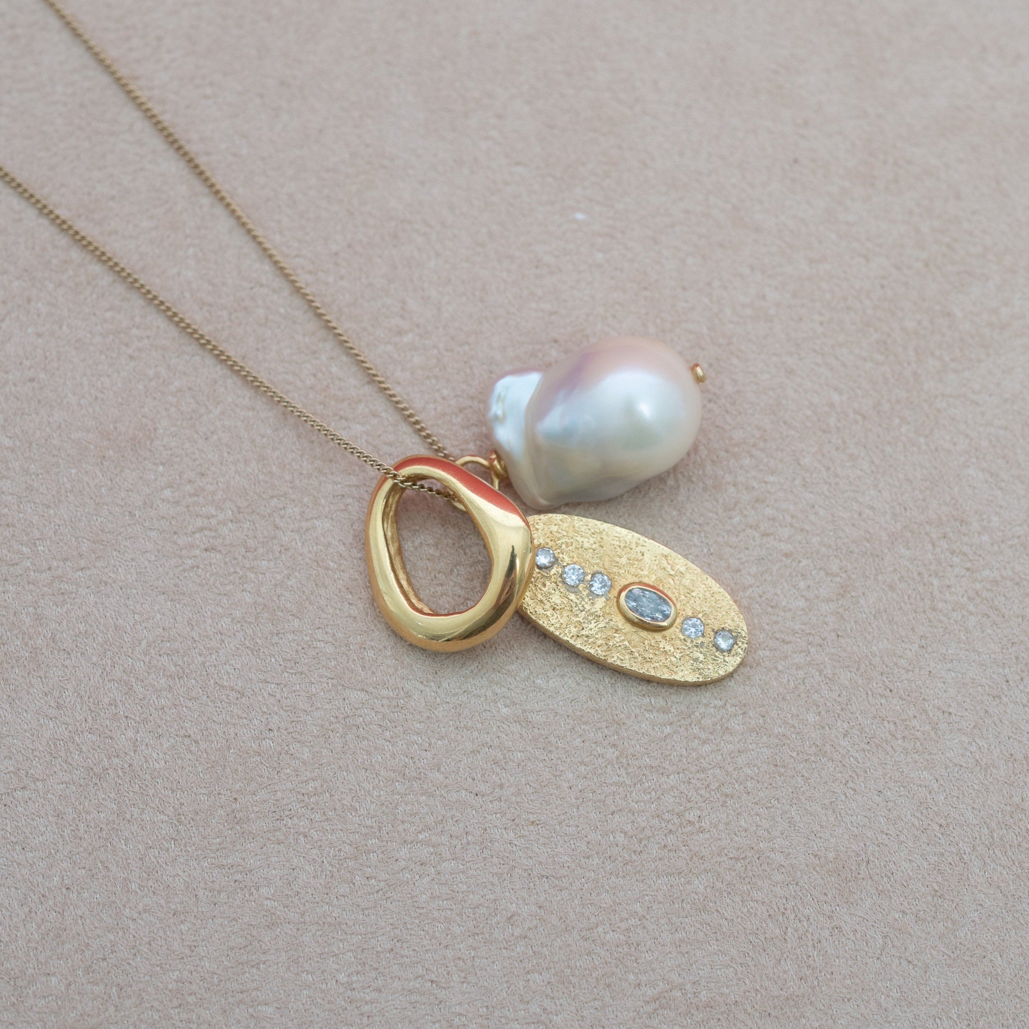 WAI NECKLACE